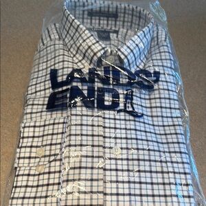 NWT Lands' End Blue and White Casual Button Down Shirt
